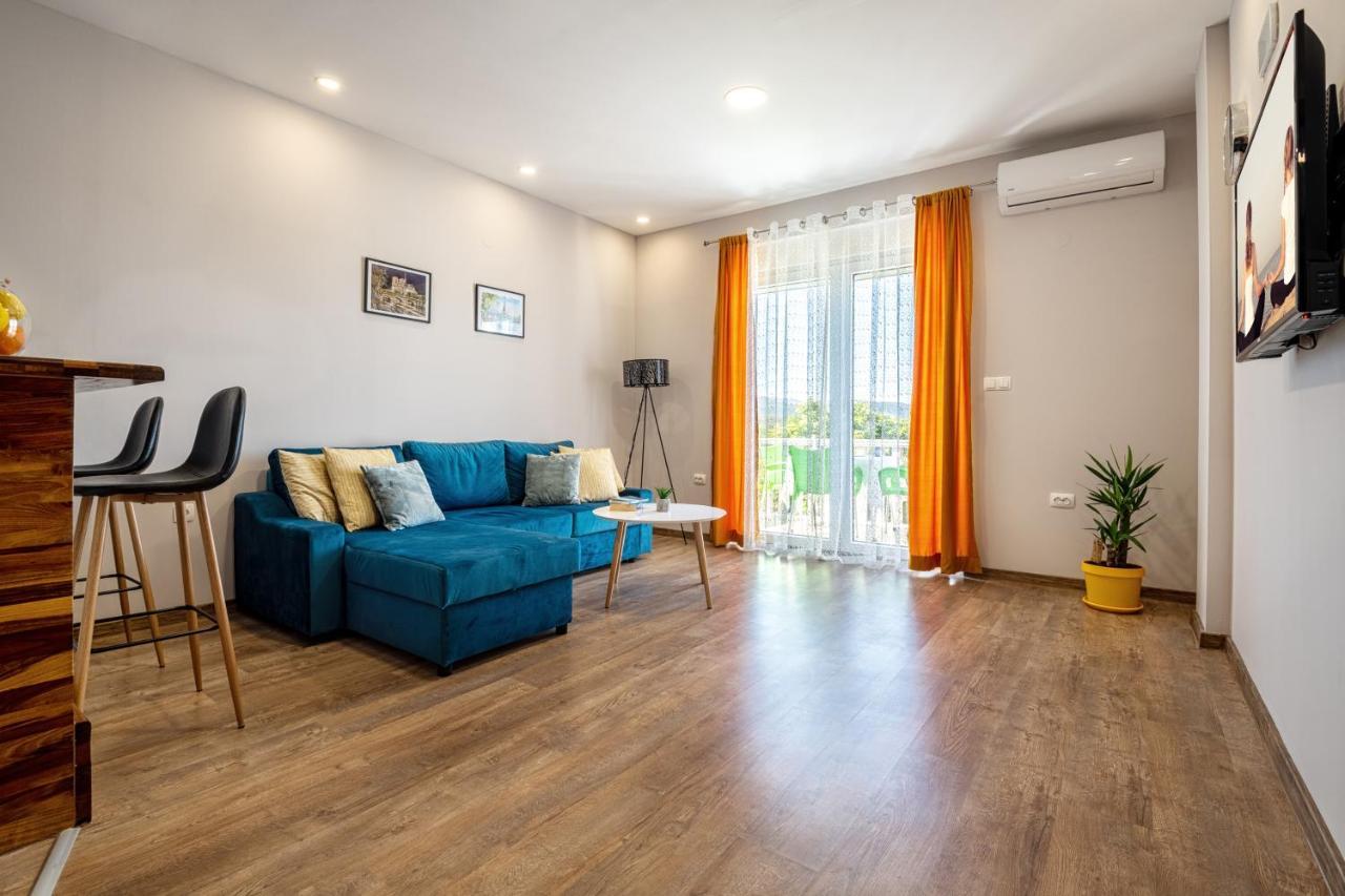 Apartments Leona Neum Buitenkant foto